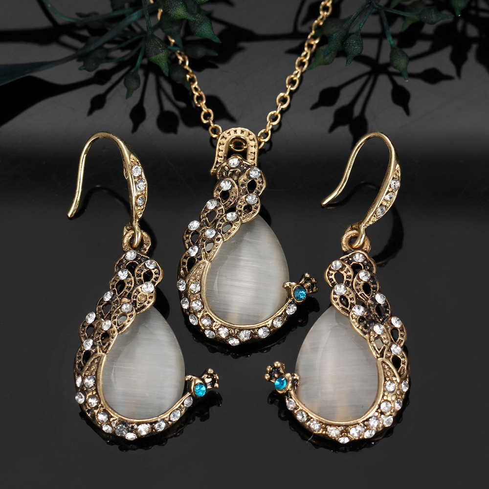 2PCS Peacock Cat'S Eye Crystal Earrings Necklace Set