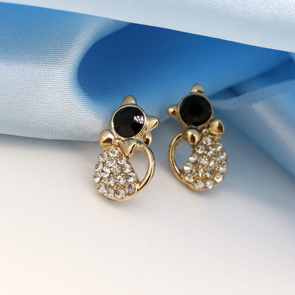 Simple and Cute Cat with Diamond Stud Earrings - Gold - 4E86569812