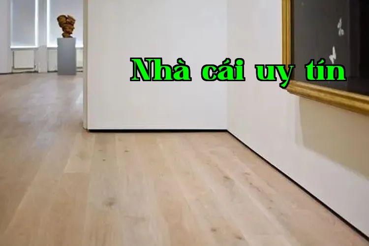 Nẹp chân tường
