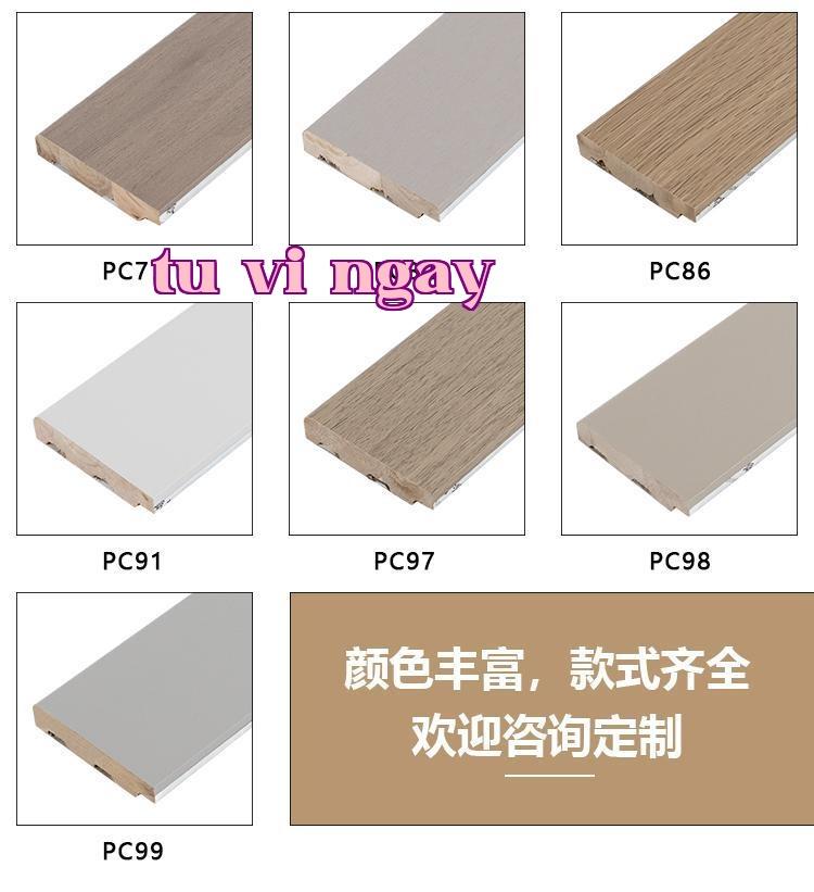 Tấm chân tường cùng tông màu với khung cửa